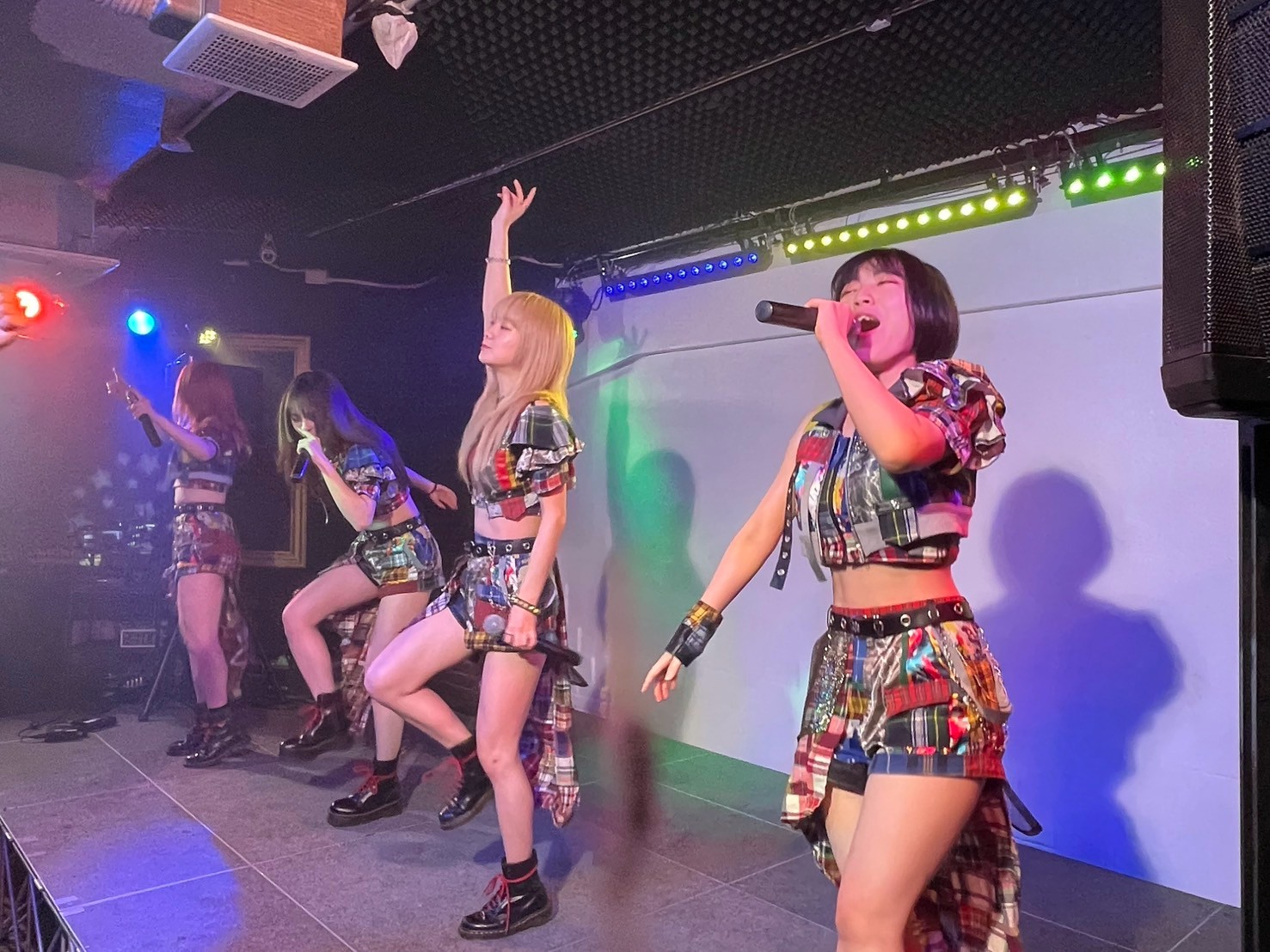 THE+BETHのライブ写真